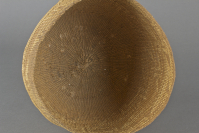 Hupa%20artist%2C%20%3Cb%3E%3Ci%3E%20Basket%3C%2Fi%3E%3C%2Fb%3E%2C%20ca.%201900%2C%20spruce%20root%20and%20beargrass%2C%20The%20Elizabeth%20Cole%20Butler%20Collection%2C%20no%20known%20copyright%20restrictions%2C%202012.126.25